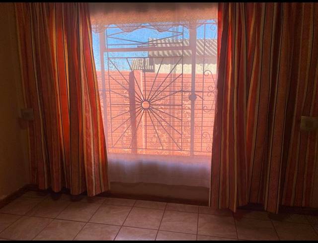 5 BEDROOM HOUSE FOR SALE IN ALOEVALE